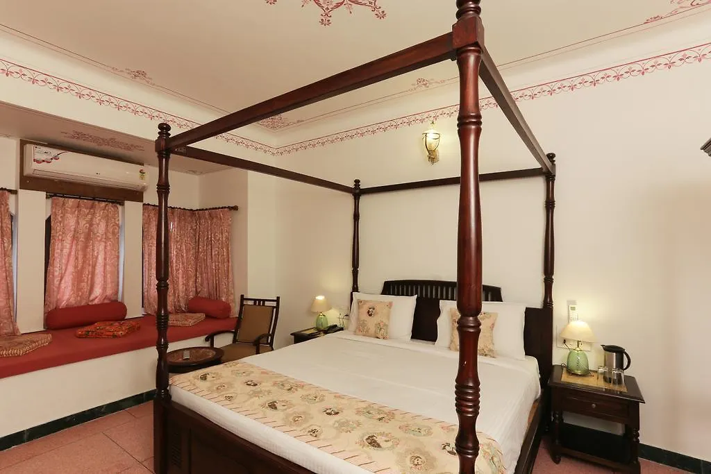 The Lavitra Lakeview Hotel Udaipur