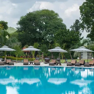 The Royal Retreat & Hotel
