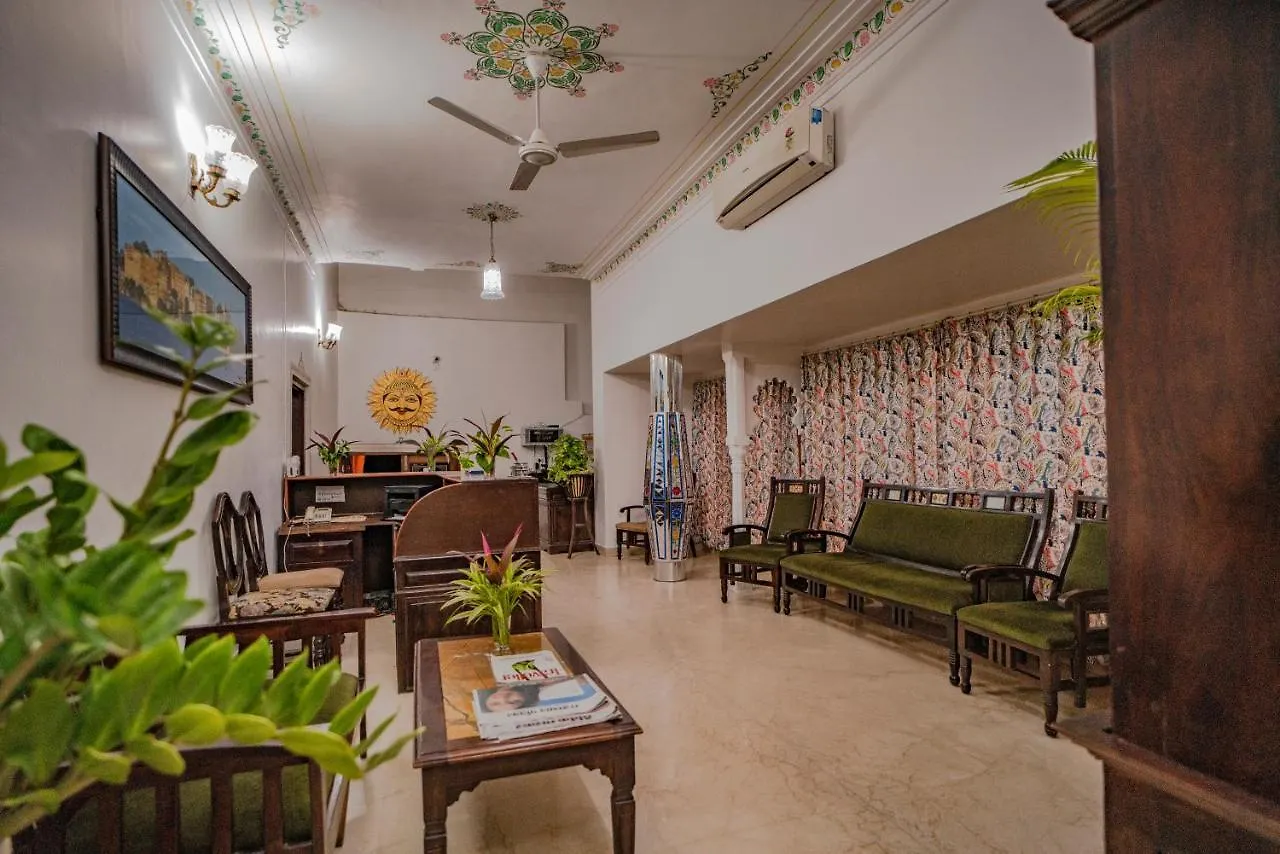 The Lavitra Lakeview Hotel Udajpur