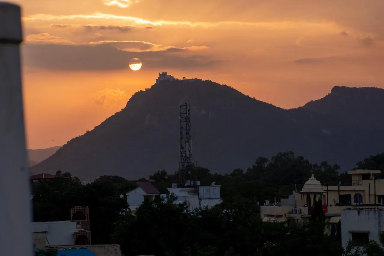 The Lavitra Lakeview Hotel Udaipur 3*,  India