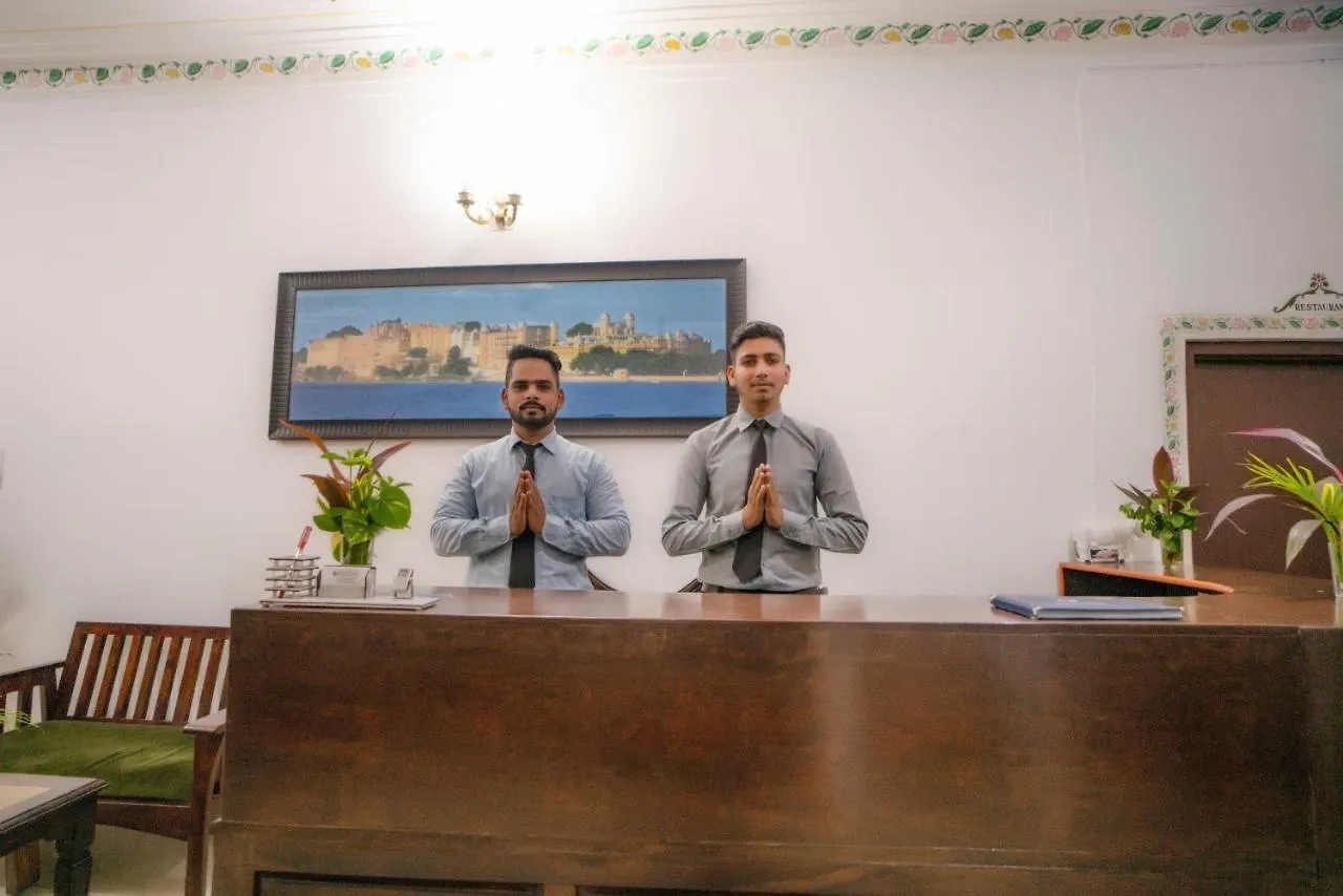 The Lavitra Lakeview Hotel Udajpur