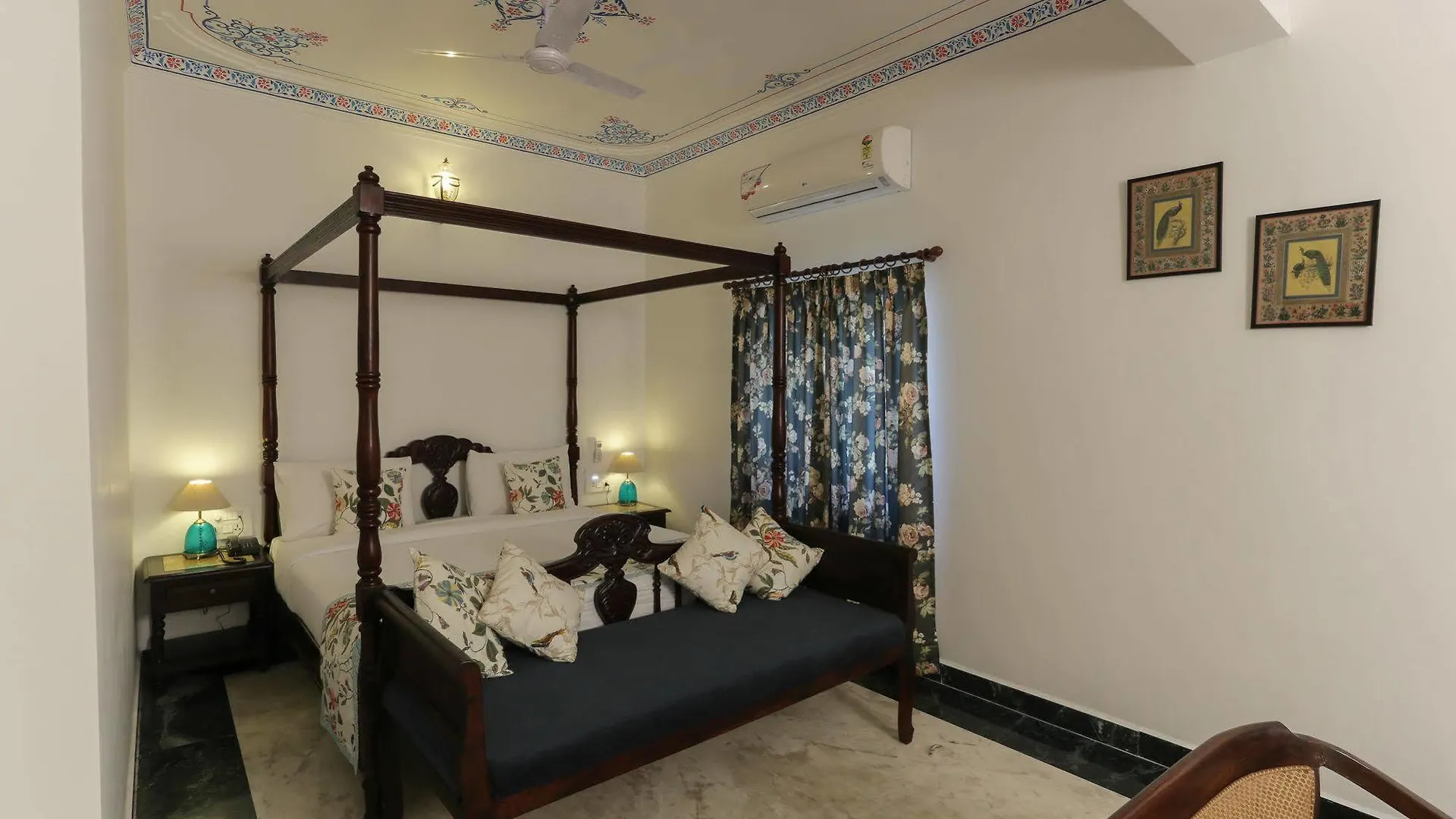 The Lavitra Lakeview Hotel Udaipur